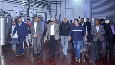 محافظ الأقصر يوجه بتذليل العقبات أمام المستثمرين بالمنطقة الصناعية (صور)