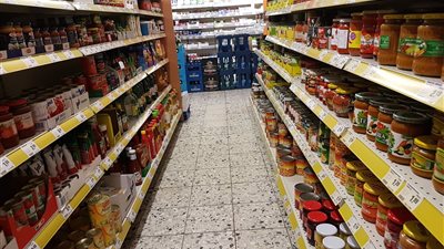 يناير شهر الارتفاعات.. زيادة أسعار 8 سلع غذائية في الأسواق.. القهوة والنسكافيه والمياه المعدنية أبرز المنتجات.. وارتفاع سعر الألبان المجففة والجبنة الدومتي ضمن القائمة