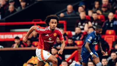 مانشستر يونايتد يضرب إيفرتون برباعية نظيفة في الدوري الإنجليزي (صور)