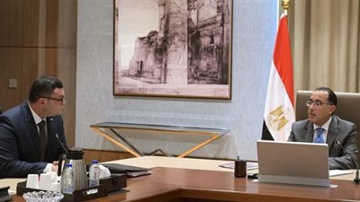 مدبولي يستعرض إجراءات طرح عالمي لتخطيط المنطقة المحيطة بالأهرامات والمتحف الكبير