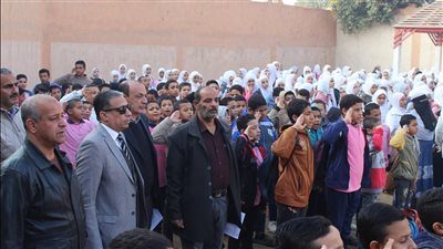 مدير تعليم الجيزة يحيل مديري 3 مدارس إلى التحقيق بسبب تجاوز الكثافة في الفصول