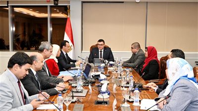وزير الإسكان يتابع موقف خطة تحديث الأحوزة العمرانية
