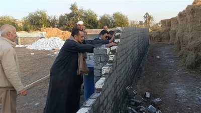 تنفيذ إزالة حالتي تعد على أراض زراعية وأملاك الدولة بقنا 