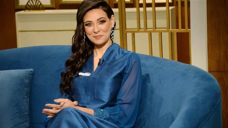 الفنانة نورهان، فيتو