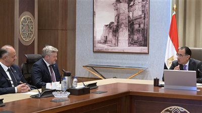 60 عامًا من التعاون، رئيس الوزراء يبحث مع 