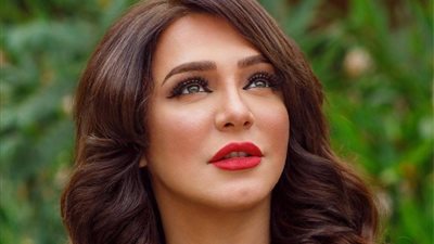  سولاف فواخرجى: لا أخشى طرح المشاهد الجريئة وأقدم ما أقتنع به ولا ألتفت للانتقادات.. وأسعى لتقديم سينما حقيقية (حوار)