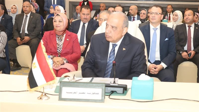 الدكتور محمود عصمت