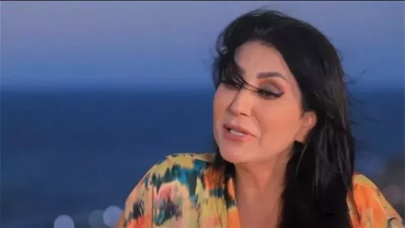 وفاء عامر