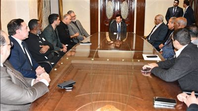 وزير الرياضة يكرم منتخبي مصر مواليد 2005 و2008