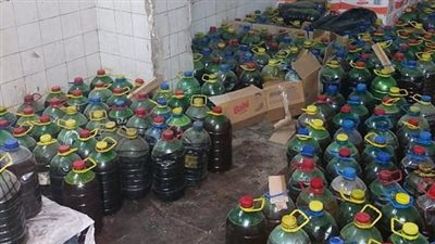 ضبط 10 أطنان من الزيوت المستعملة قبل إعادة تدويرها بالعمرانية