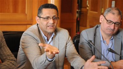 البلشي: نتابع الوضع داخل قاعة محاكمة عمر زهران بعد التعدي على صحفيين 