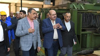 وزير الدولة للإنتاج الحربي يتفقد 