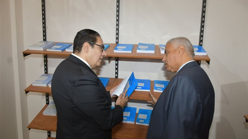  رئيس جامعة القاهرة