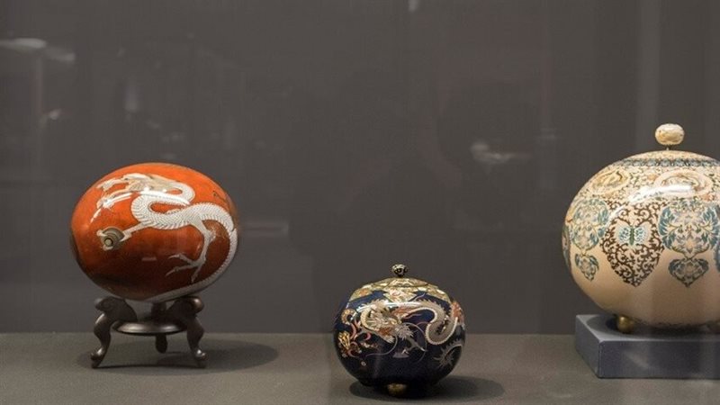 معرض للفن، فيتو