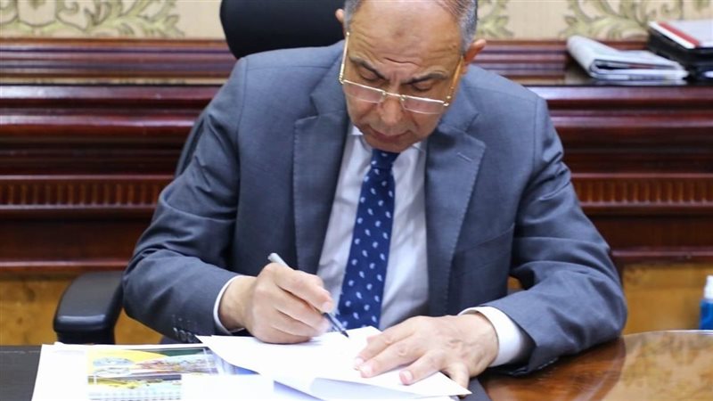 محافظ المنيا يعتمد