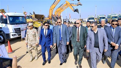 محافظ سوهاج يتفقد اصطفاف المعدات واستعدادات الوحدات المحلية لموسم الشتاء