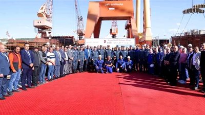قائد القوات البحرية يشهد تدشين القاطرة الثالثة من طراز ASD بترسانة الإسكندرية