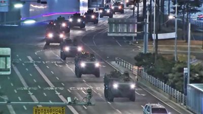 خلافات داخلية أم تهديد خارجي غير مسبوق.. ماذا يحدث في كوريا الجنوبية (فيديوجراف)