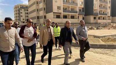 مسئولو هيئة المجتمعات العمرانية يتفقدون شقق سكن كل المصريين بالقاهرة الجديدة
