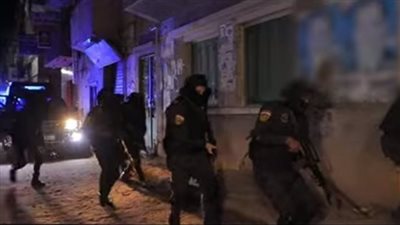 حملات مكثفة بالمحافظات تضبط تشكيلات عصابية و35 بلطجيا وهاربا من المراقبة