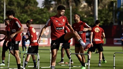 بحضور الخطيب، الأهلي ينهي استعداداته قبل السفر إلى جنوب إفريقيا لمواجهة أورلاندو