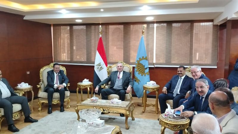 لقاء محافظ الغربية