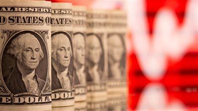 ارتفاع مفاجئ لأسعار صرف الدولار في البنوك المصرية بمنتصف تعاملات اليوم 