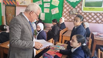 وكيل تعليم الإسماعيلية يوجه بتفعيل البرامج العلاجية للطلاب الضعاف (صور) 