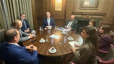 بعد كشفين تجاريين للذهب، بدوي يبحث مع مسئولي