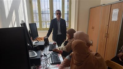 كلية الدراسات الإسلامية بدمنهور تنظم دورة تعليم الكمبيوتر الناطق للطلاب المكفوفين 