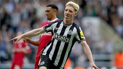 الدوري الإنجليزي، جوردون يتقدم بهدف نيوكاسل الثاني أمام ليفربول 