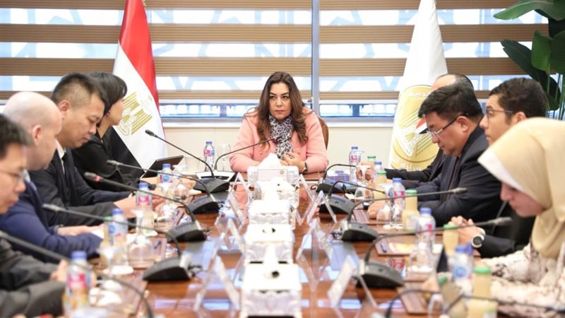 التنمية المحلية تبحث