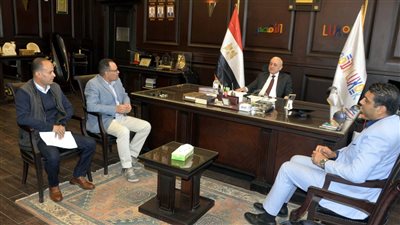 محافظ الأقصر يبحث تطوير المناطق الأثرية والاستفادة من ظاهرة تعامد الشمس