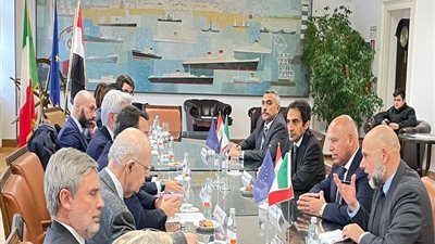 بسام راضي يستعرض تفاصيل تدشين خط الرورو المصري الإيطالي (صور)