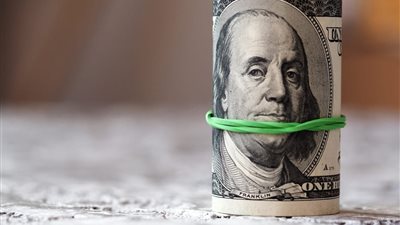 سعر الدولار في البنوك المصرية بختام تعاملات اليوم الاثنين (آخرتحديث )