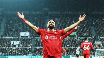 محمد صلاح في المركز 11 ومرموش 59 بين أفضل 100 لاعب بالعالم 