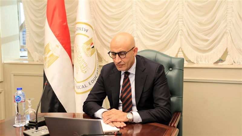 محمد عبد اللطيف وزير