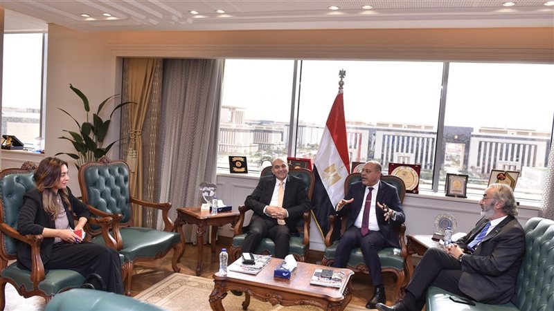 جبران يستقبل رئيس