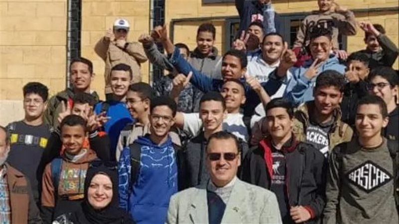 ندوة توعوية ورحلة