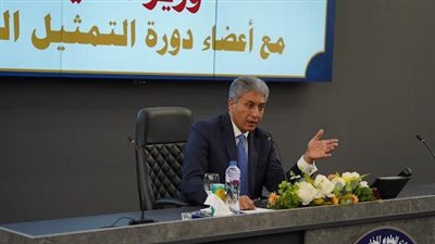 وزير السياحة يلتقي بالملحقين العسكريين المرشحين للعمل بالخارج