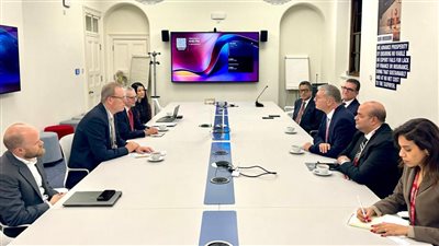 وزير البترول يزور الهيئة البريطانية لتمويل الصادرات بلندن