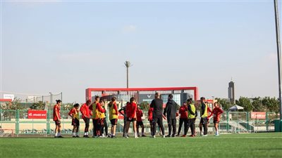 كرة القدم النسائي، الأهلي يواجه بيراميدز في بطولة الدوري