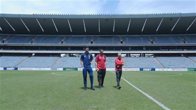 «كولر» و«الشناوي» يعاينان ملعب مباراة أورلاندو