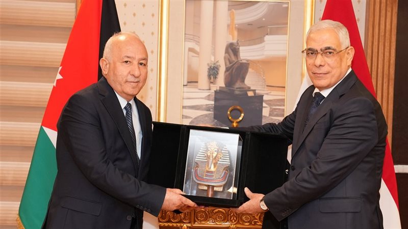 النائب العام يستقبل