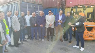 رئيس الرقابة على الصادرات يتابع العمل بالمنافذ الجمركية بأول أيام تنفيذ قرار إلغاء إجازة الجمعة