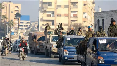 رويترز: الفصائل المسلحة تدخل مدينة حمص السورية من الشمال والشرق 