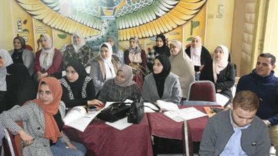 وكيل تعليم الدقهلية يدشن مبادرة الجداريات بإدارة طلخا التعليمية 