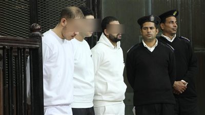 بدء جلسة محاكمة المتهمين بقتل نجل سفير سابق بالشيخ زايد (صور)