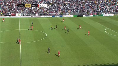 الأهلي يفلت بتعادل سلبي أمام أورلاندو بايرتس في الشوط الأول 