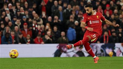 محمد صلاح يكشف حقيقة عودته للعب في الدوري المصري